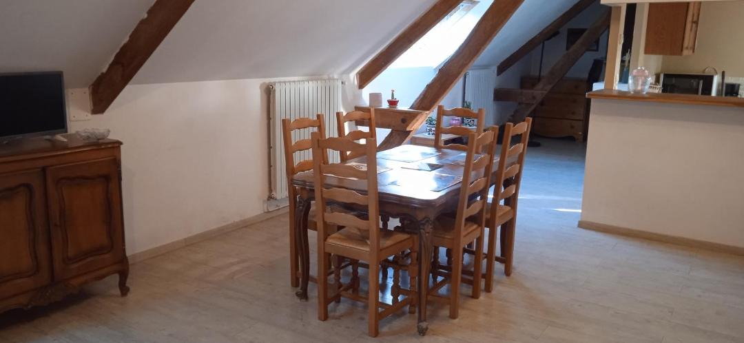 Photo of Others in Esson