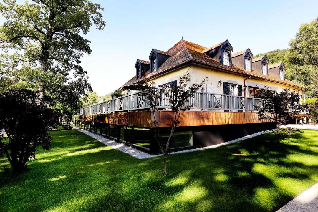 Photo of Others in Port-Lesney