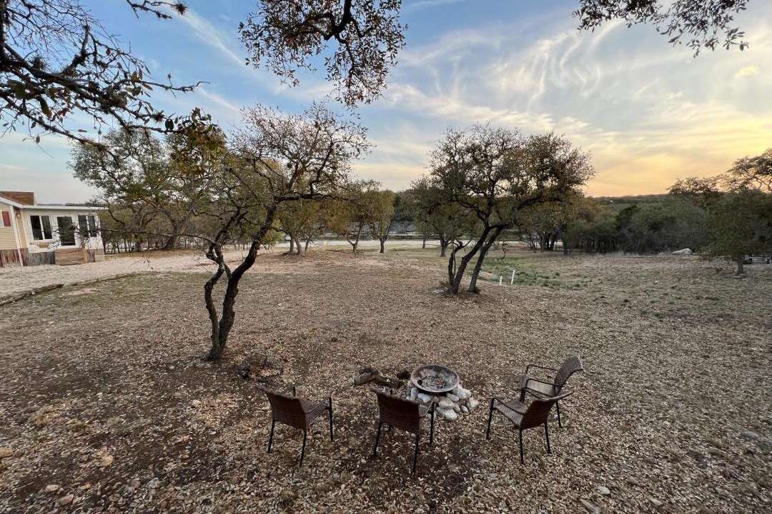 Photo of Outdoor in Lakehills