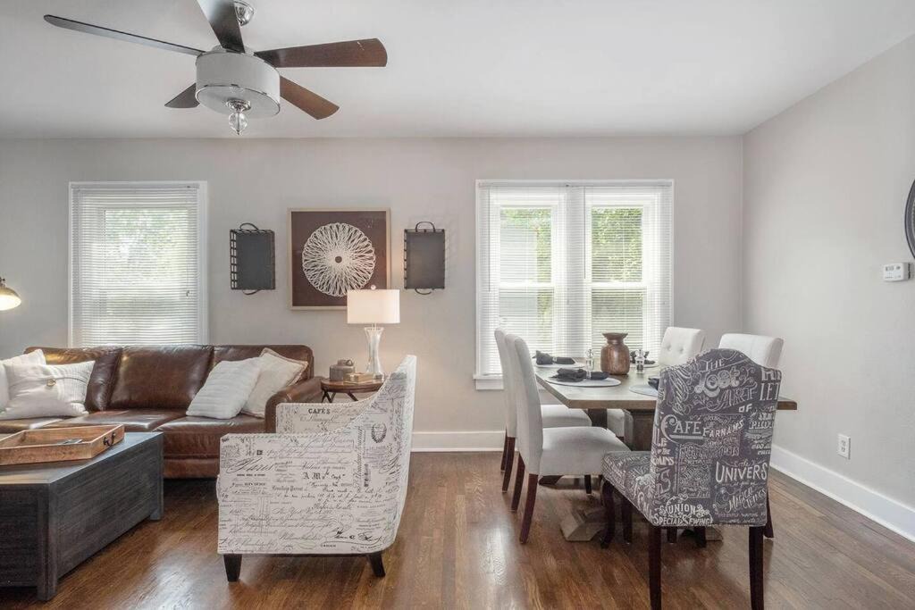 Photo of Livingroom in Water Hill