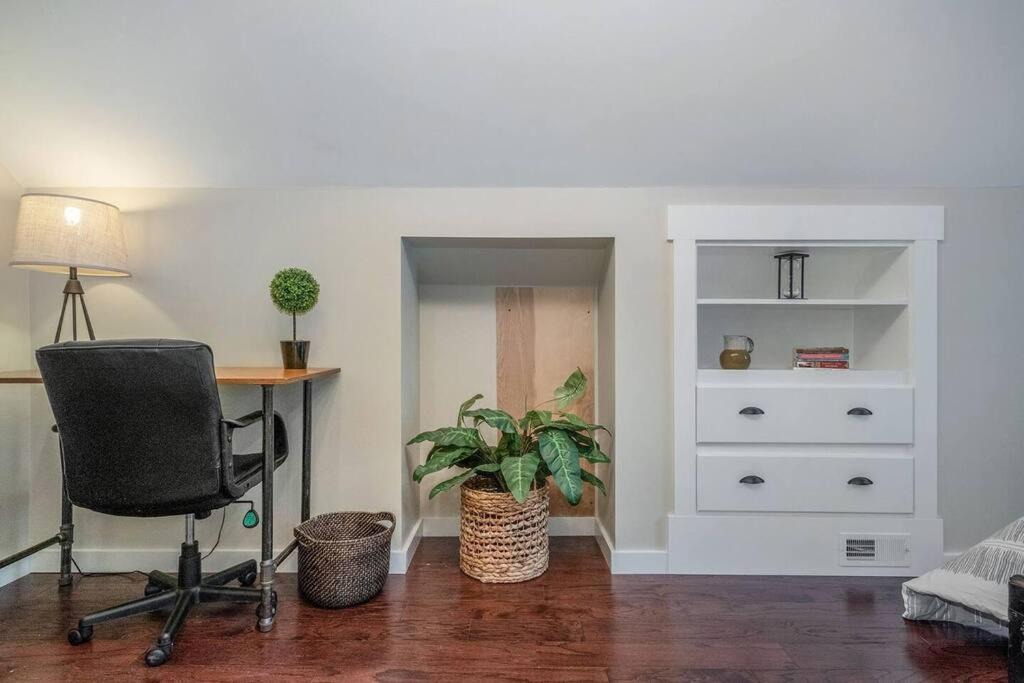 Photo of Livingroom in Water Hill