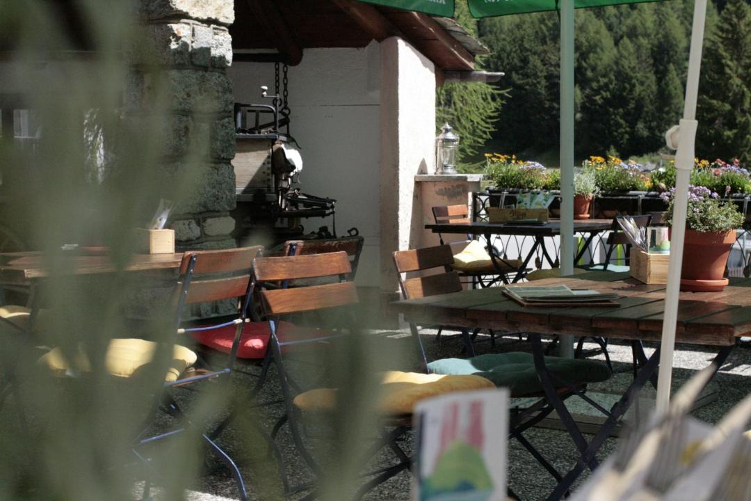 Photo of Others in Bivio
