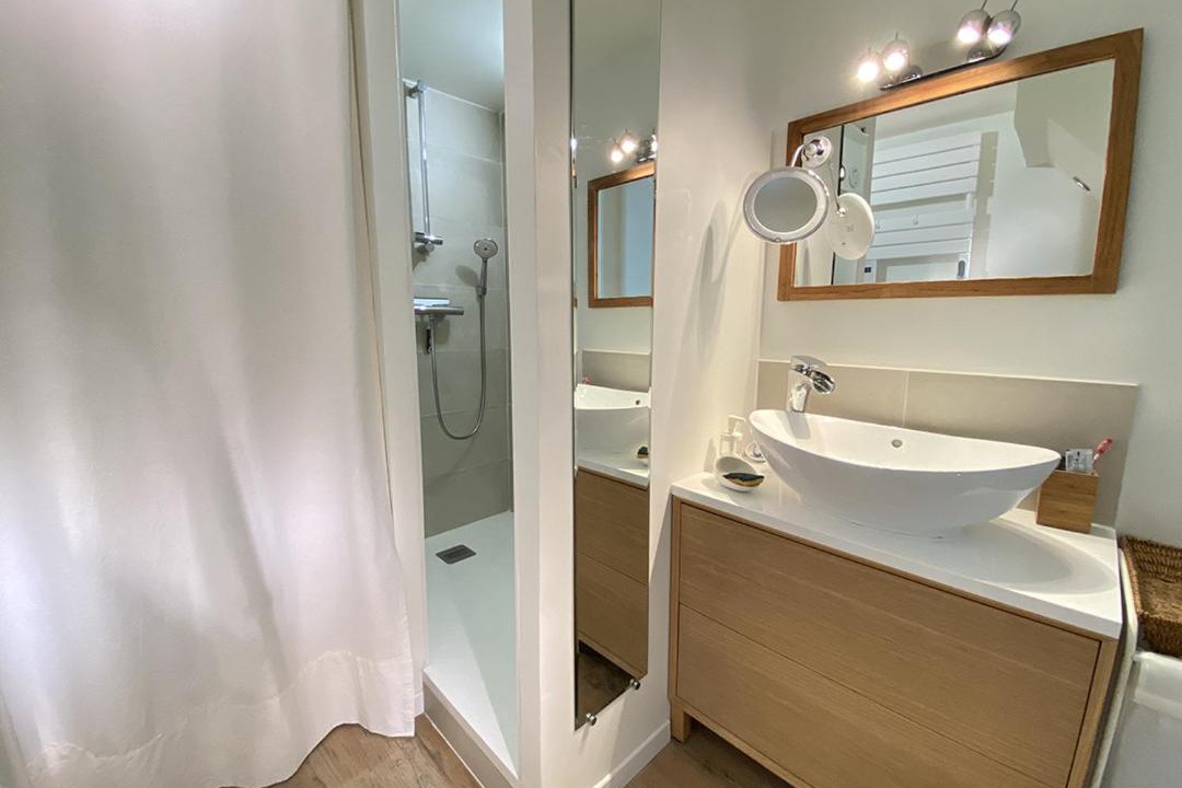 Photo of Others in Bellamy-Barbin