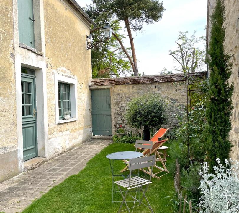 Photo of Others in Montigny-sur-Loing