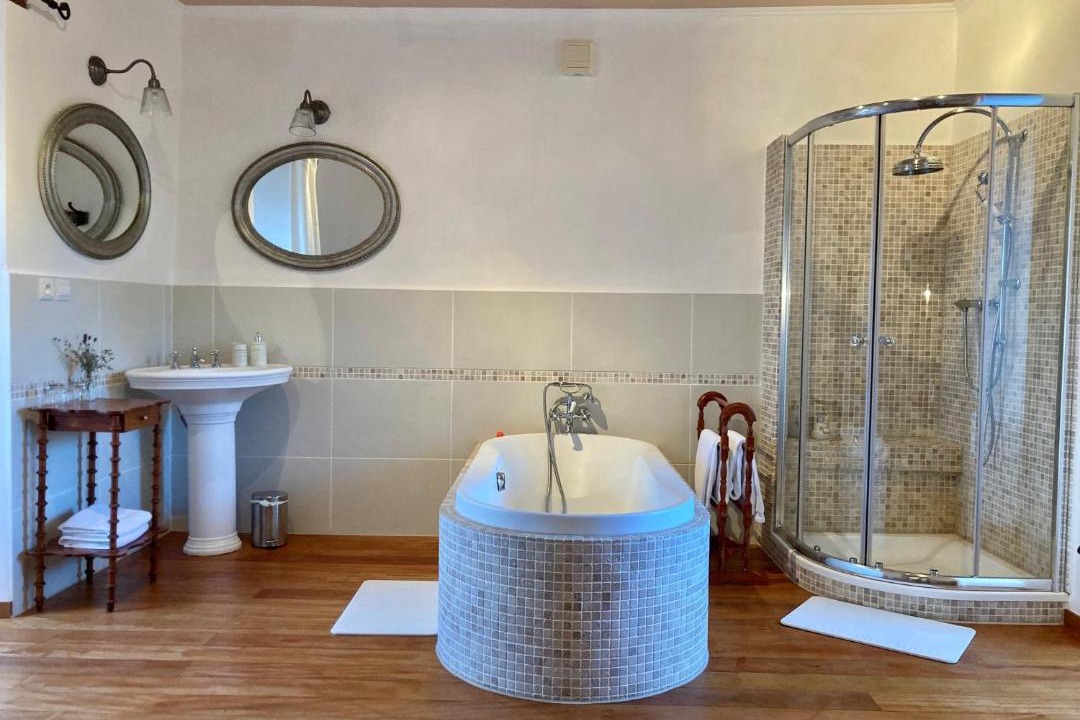 Photo of Bathroom in Saint-Hilaire-de-Loulay