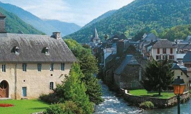 Photo of Buildings in Arreau