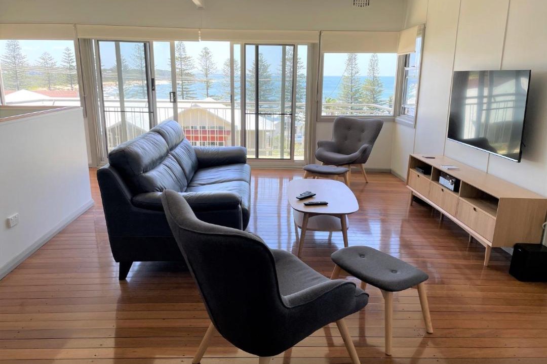 Photo of Livingroom in Black Head