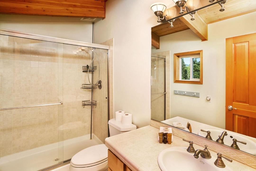 Photo of Bathroom in Leavenworth