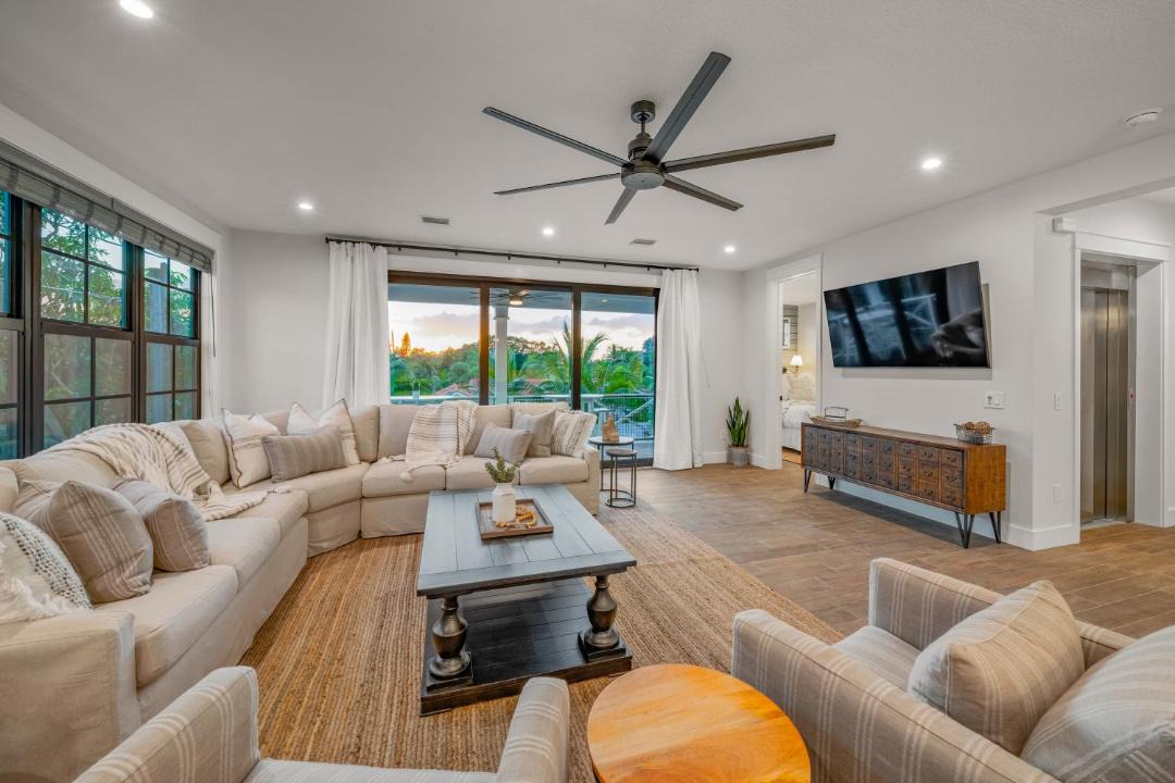 Photo of Livingroom in Siesta Key