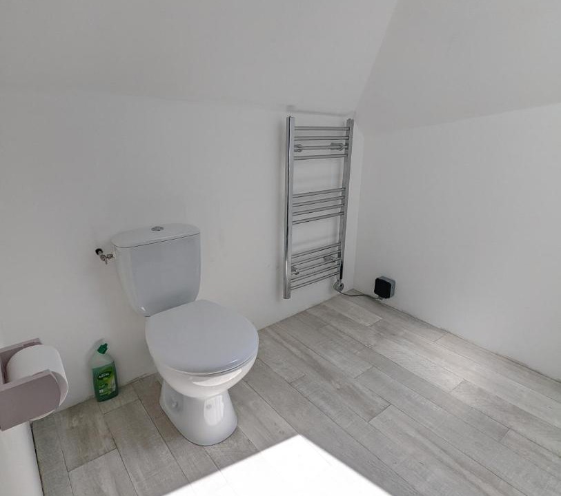 Photo of Bathroom in Sarrancolin