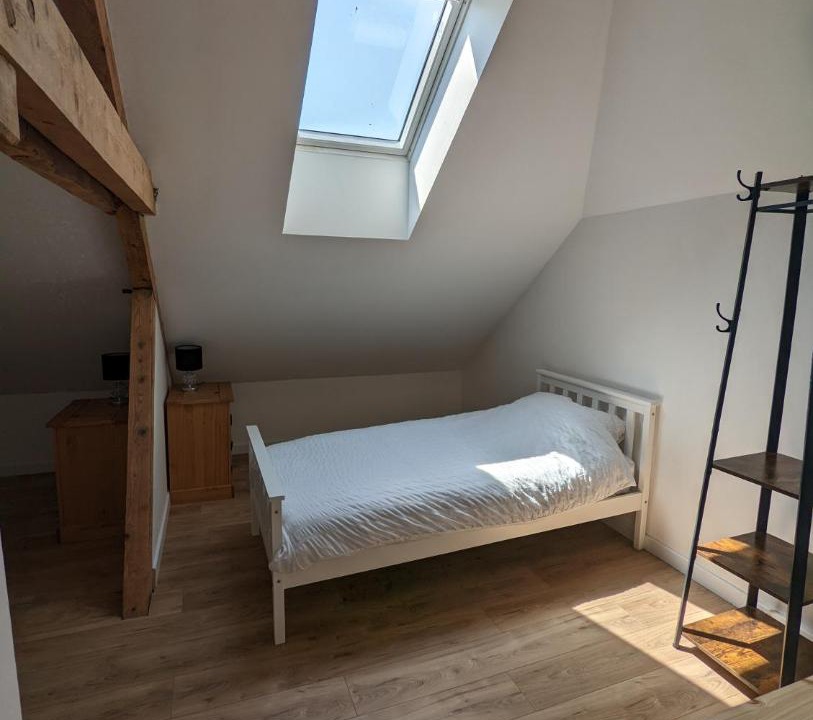 Photo of Bedroom in Sarrancolin