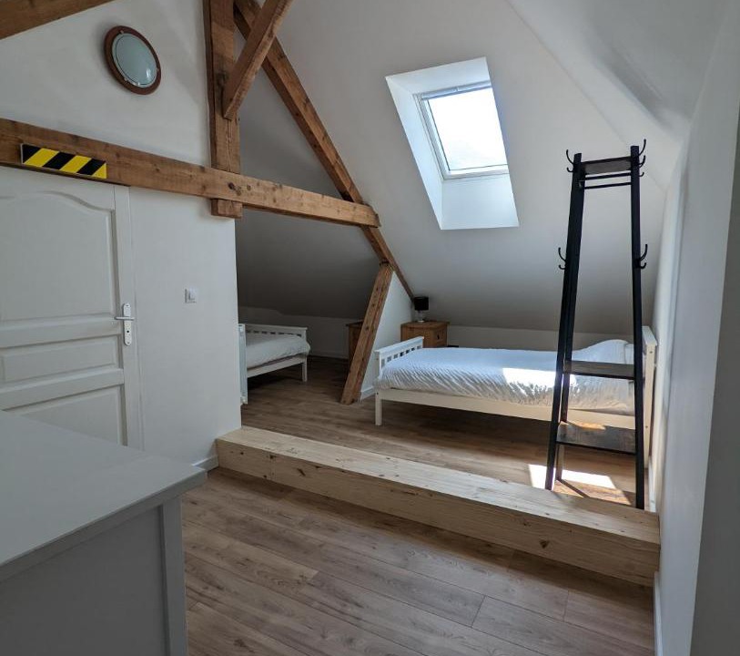 Photo of Bedroom in Sarrancolin