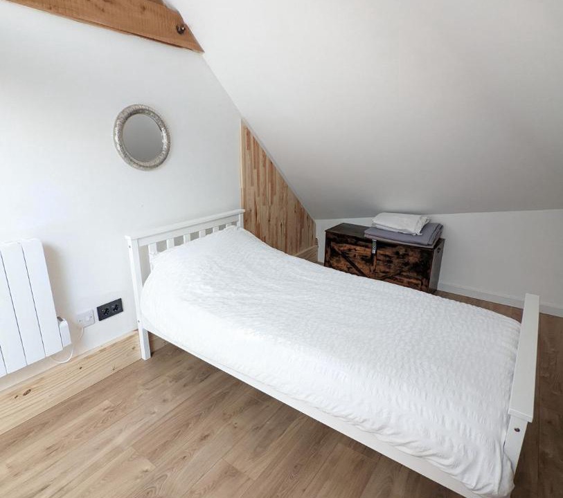 Photo of Bedroom in Sarrancolin