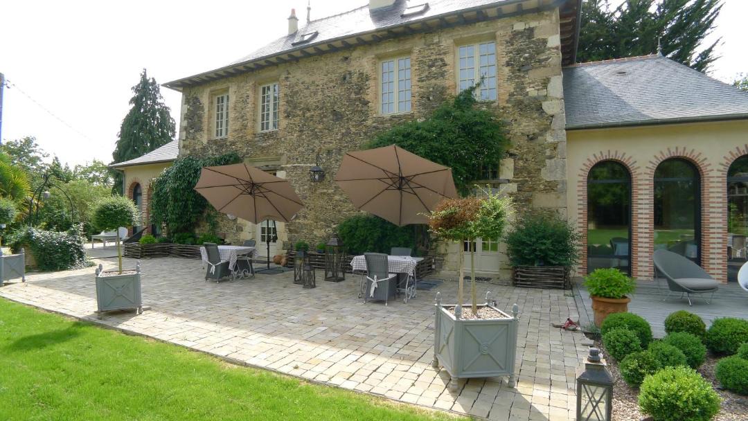 Photo of Others in Pace