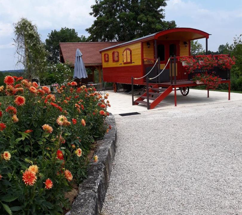 Photo of Buildings in Brianny
