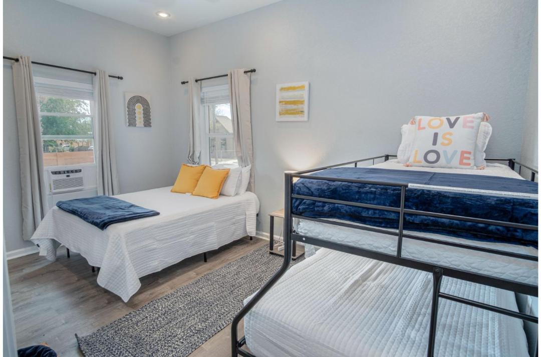 Photo of Bedroom in Nevada Street