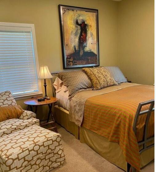 Photo of Bedroom in Aiken