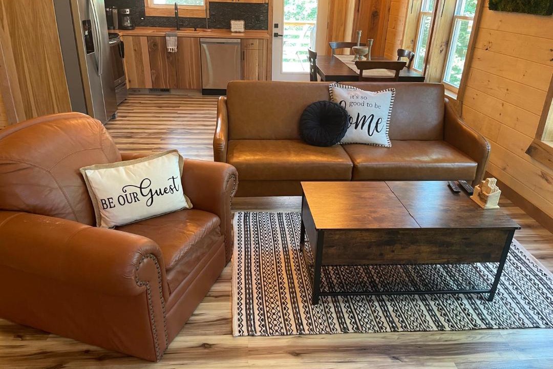 Photo of Livingroom in Ashley Oaks