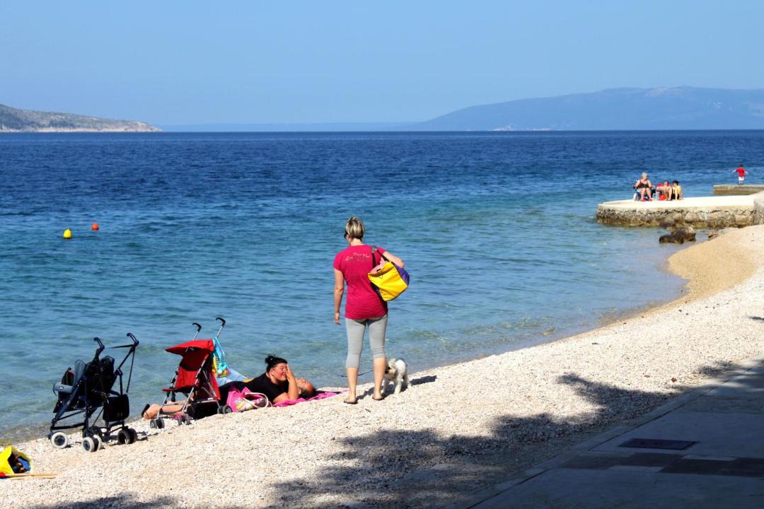 Photo of Others in Cres