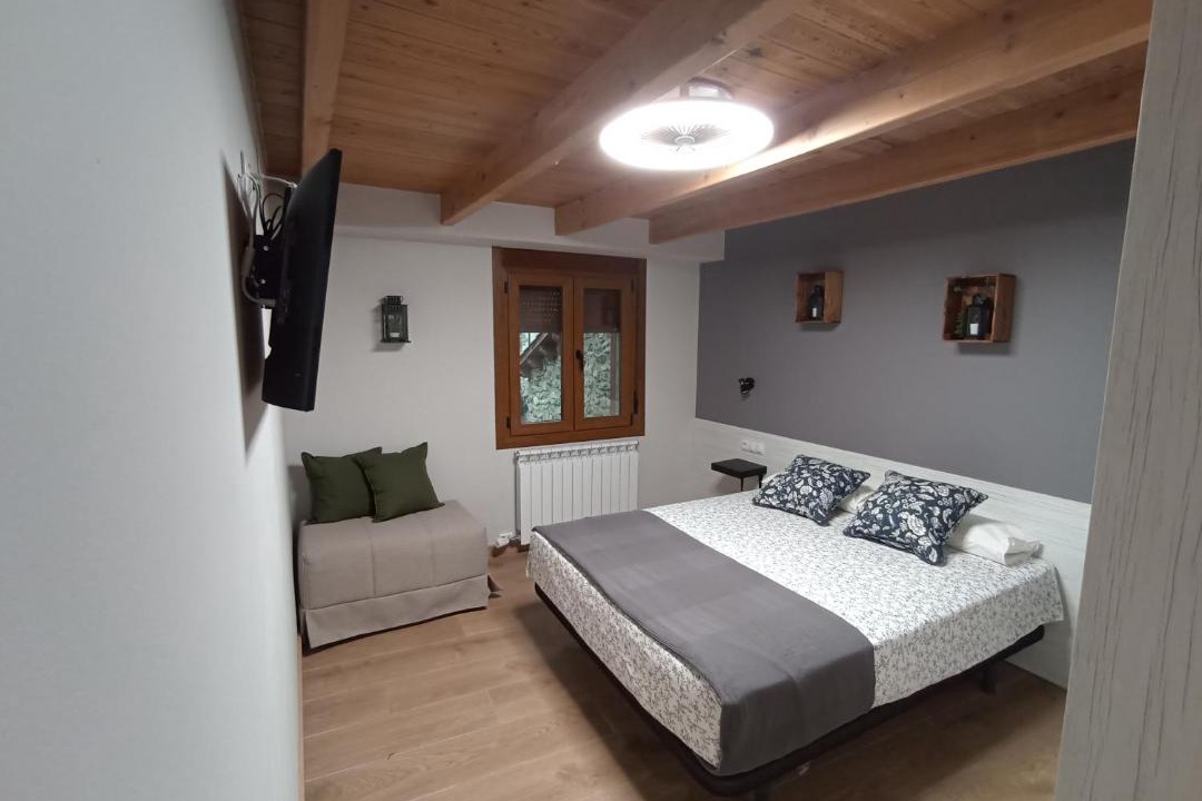 Photo of Bedroom in Cires