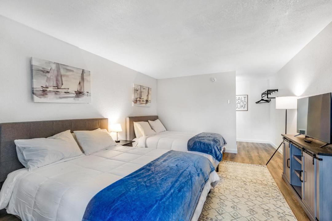 Photo of Others in Westport