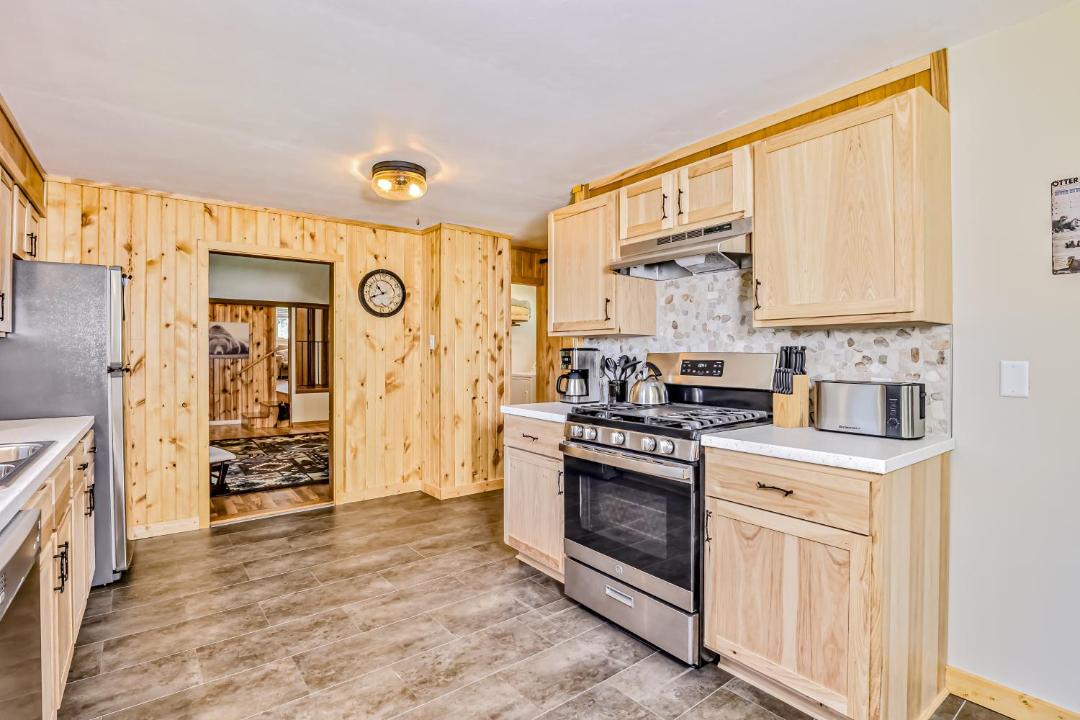 Photo of Kitchen in Lake Tomahawk