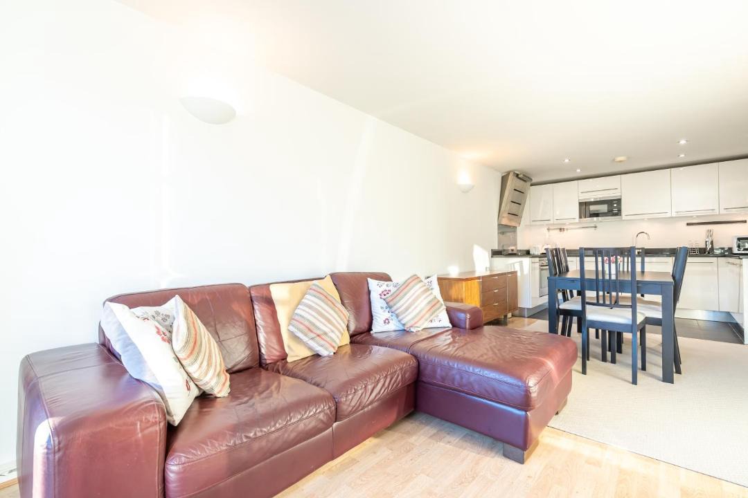 Photo of Livingroom in Woolwich