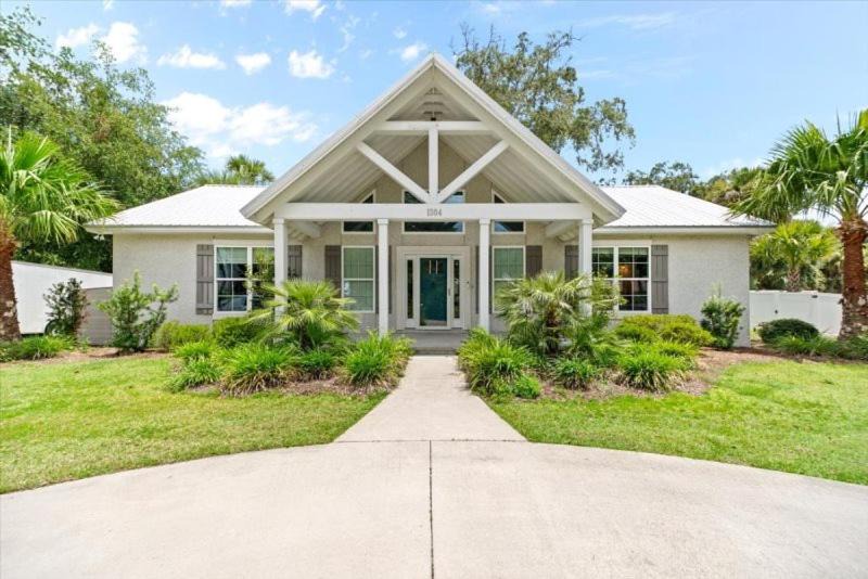 Photo of Buildings in Saint Simons Island