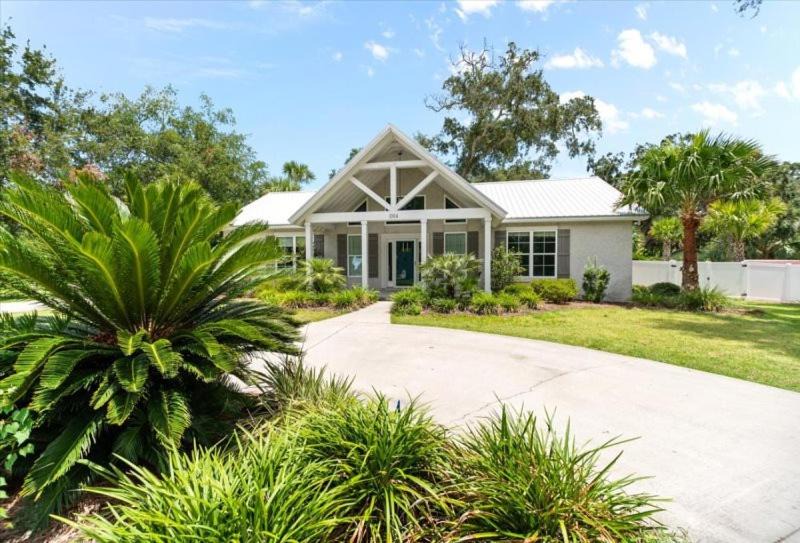 Photo of Buildings in Saint Simons Island