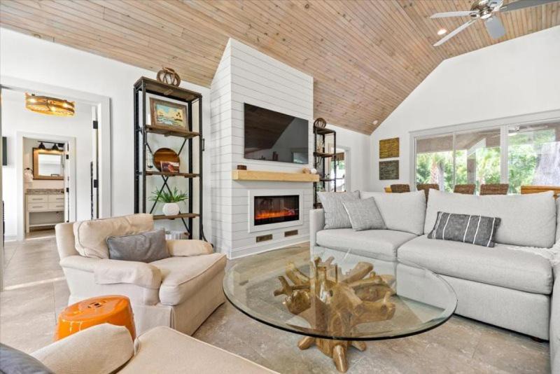 Photo of Livingroom in Saint Simons Island