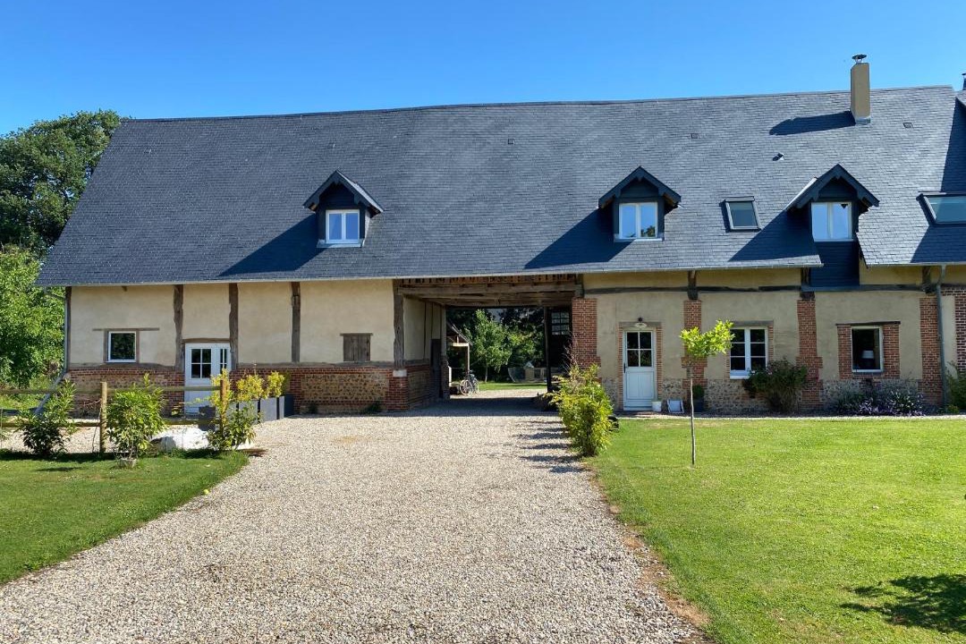 Photo of Buildings in Roumare