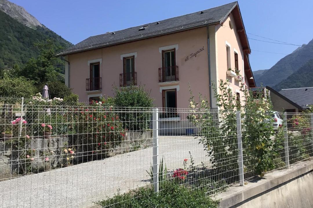 Photo of Buildings in Cauterets