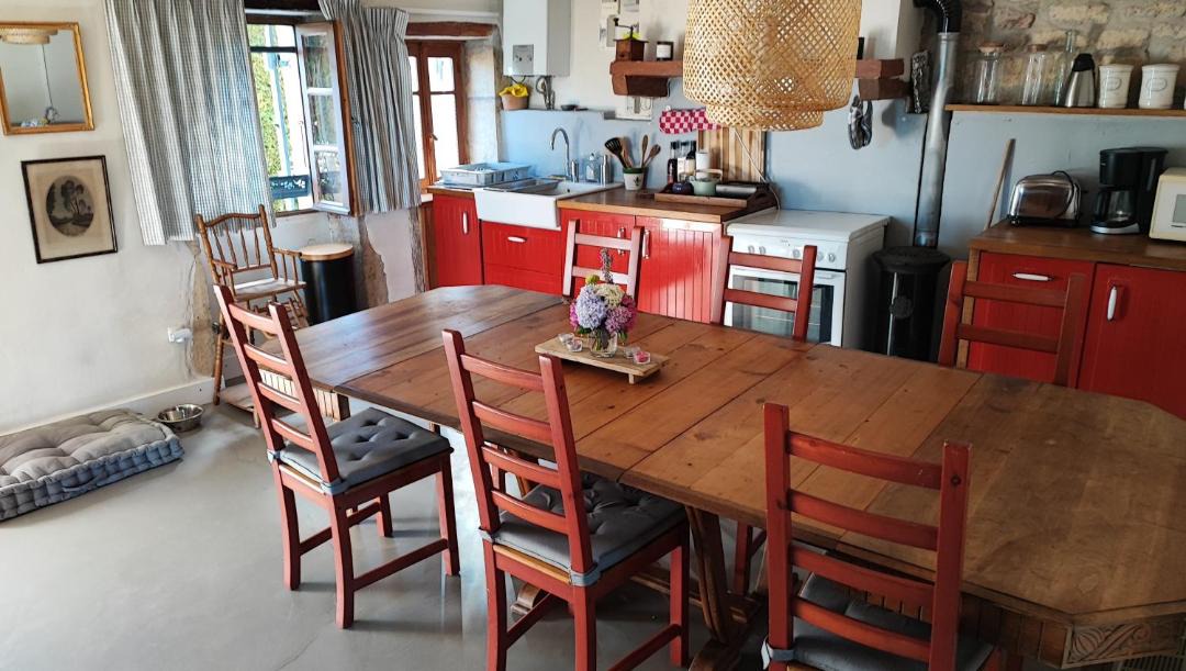 Photo of Livingroom in Saint-Julien-de-Civry