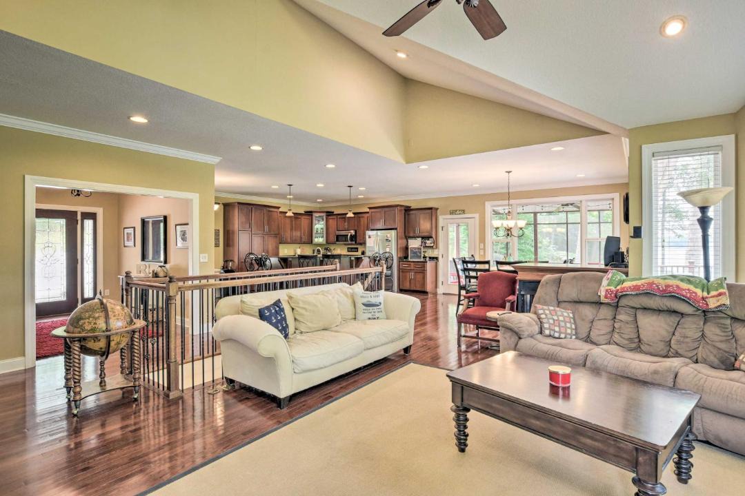 Photo of Livingroom in Lake Secession