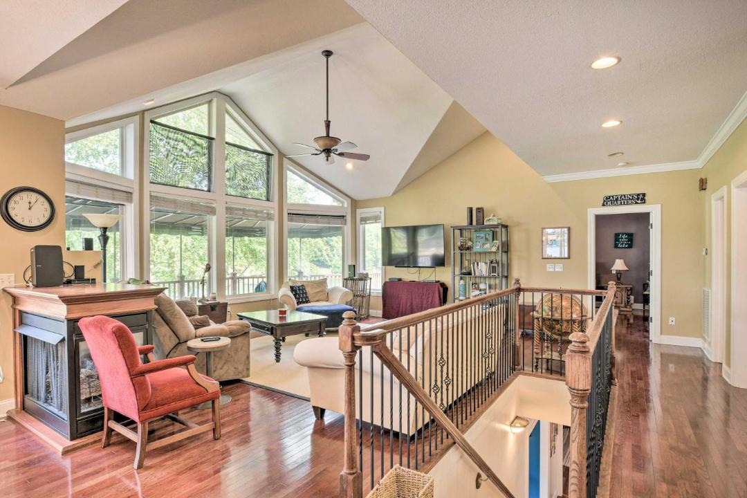 Photo of Livingroom in Lake Secession