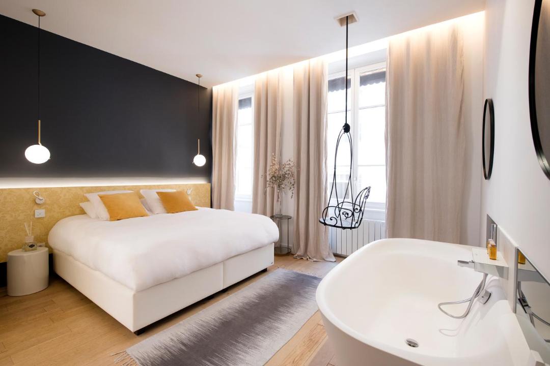 Photo of Bedroom in Carnot - Gailleton