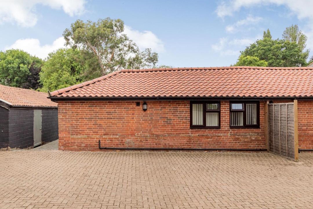 Photo of Others in Gissing