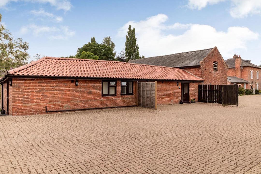 Photo of Others in Gissing