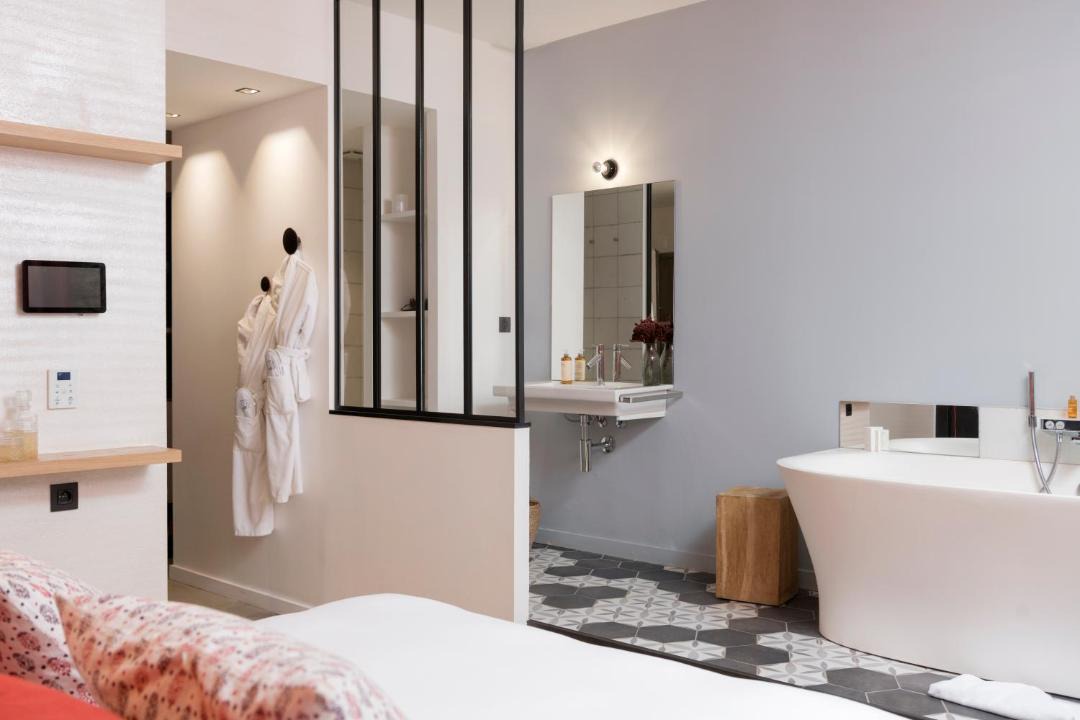 Photo of Bedroom in Carnot - Gailleton