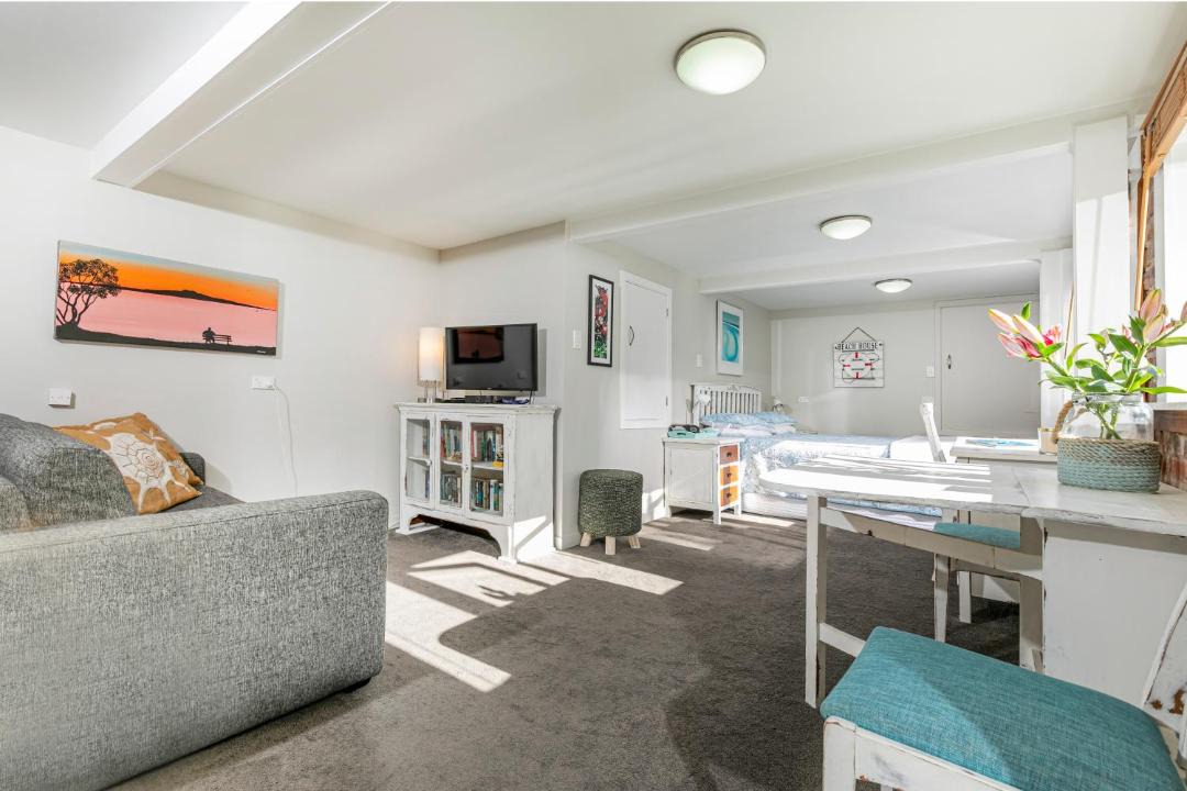 Photo of Others in Mairangi Bay