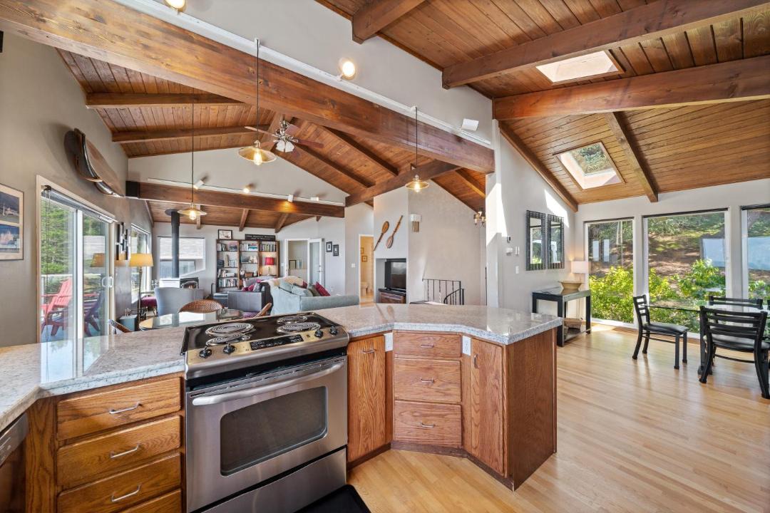 Photo of Kitchen in Manzanita