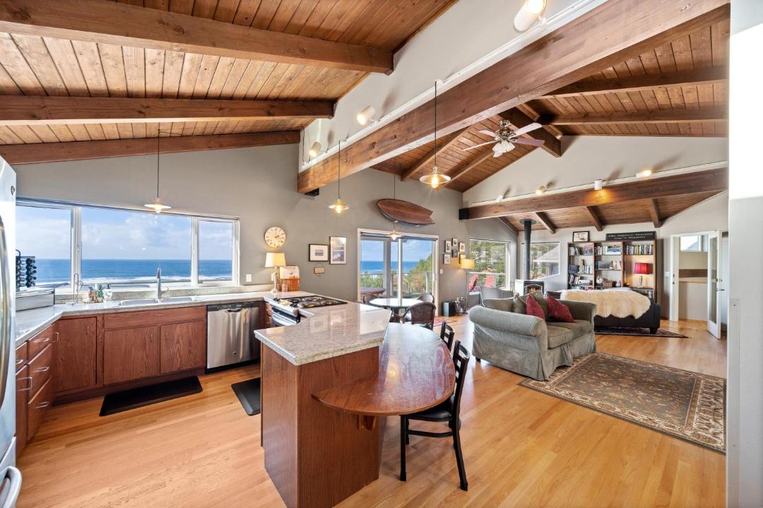 Photo of Others in Manzanita