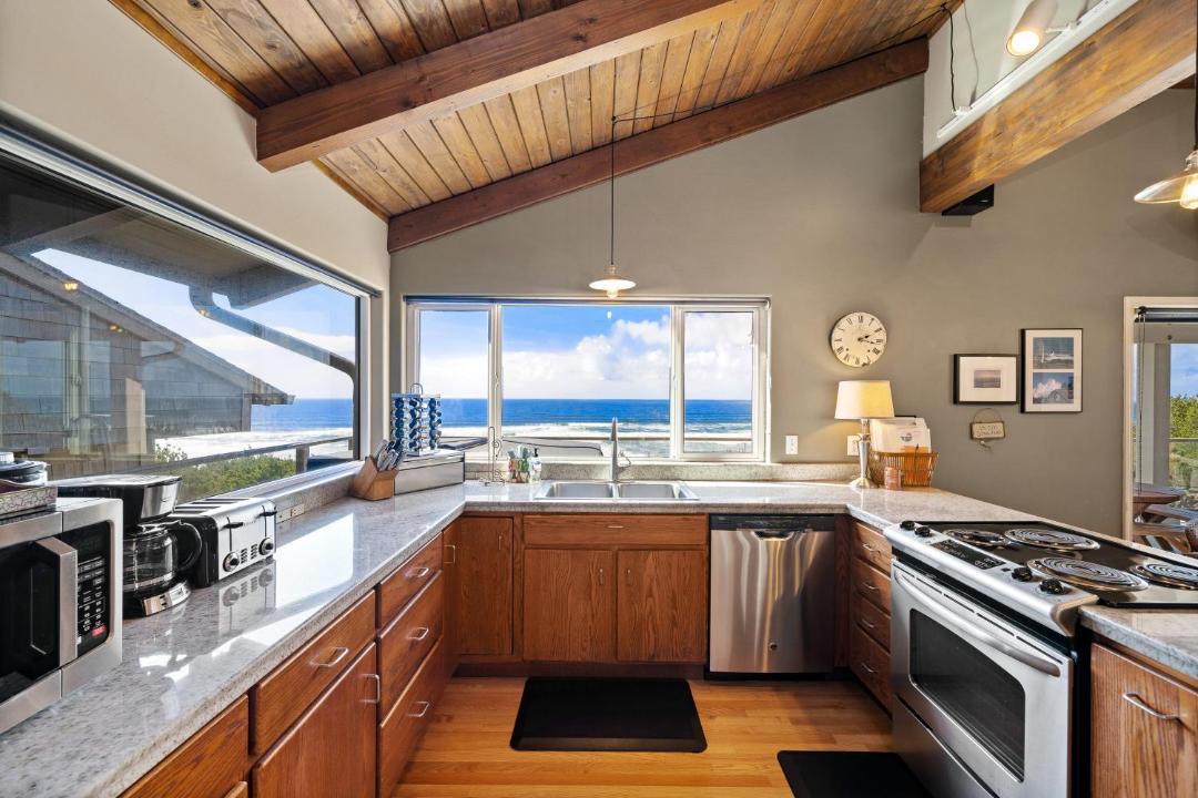 Photo of Kitchen in Manzanita