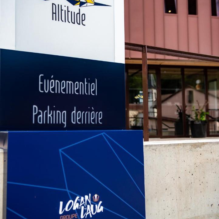 Photo of Others in Pierre-Percee