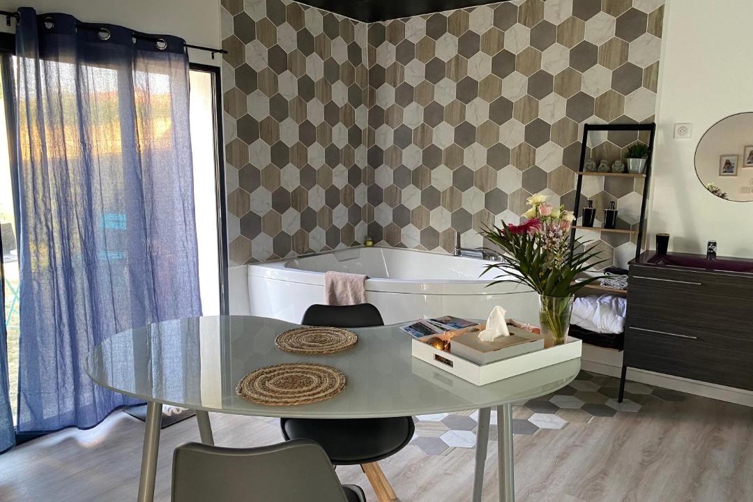 Photo of Livingroom in Le Mesnil-en-Vallee