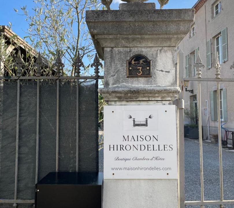 Photo of Others in Mezieres-sur-Issoire