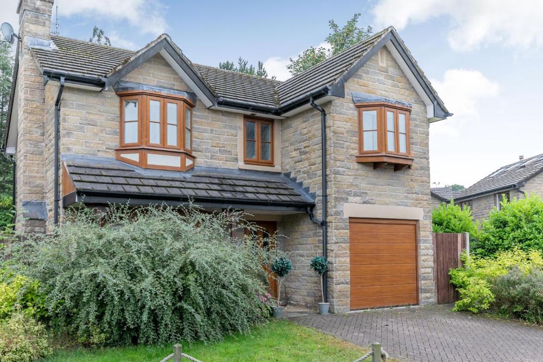 Photo of Others in Padfield