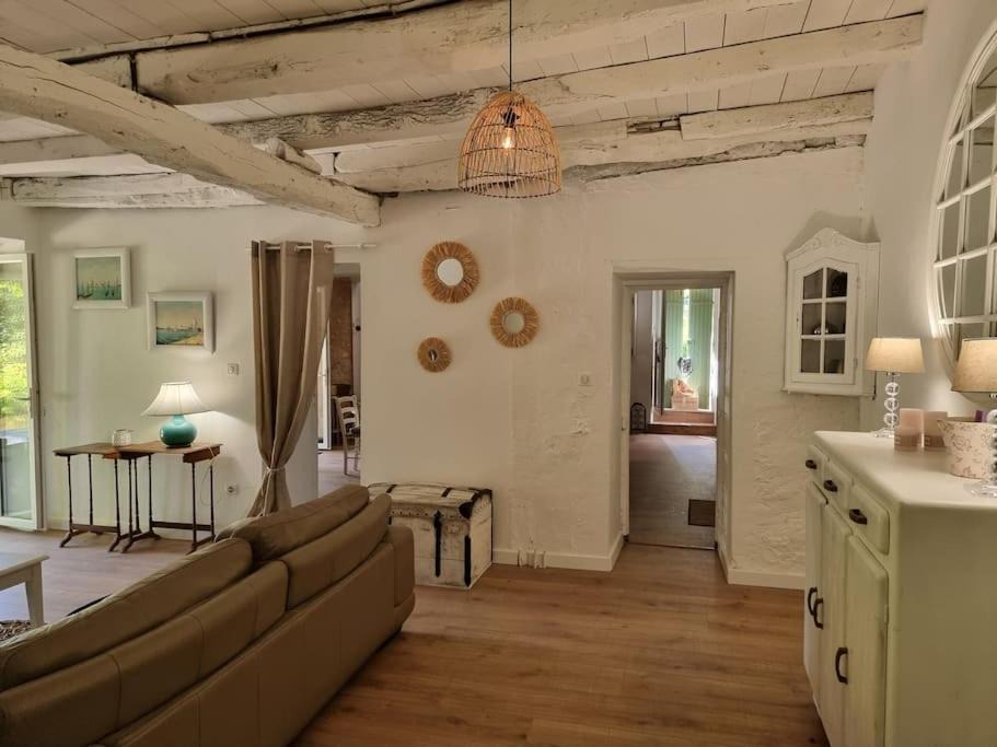 Photo of Livingroom in Bayac