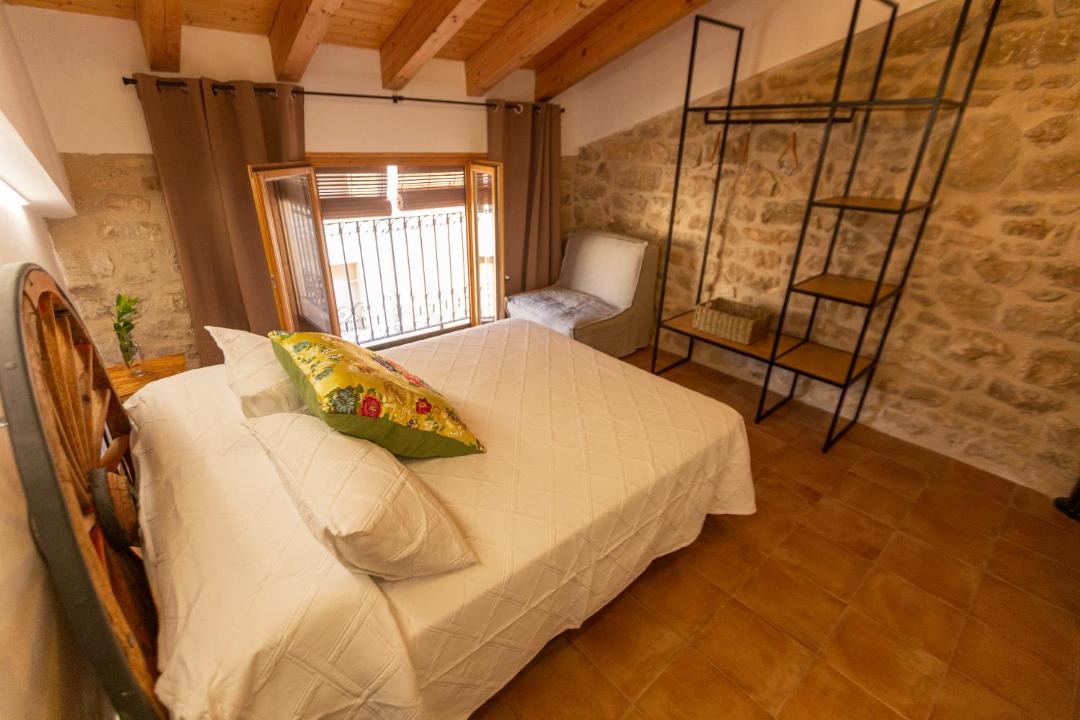 Photo of Bedroom in Bot