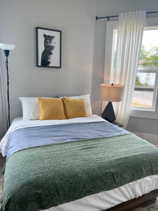 Photo of Bedroom in Near East Side